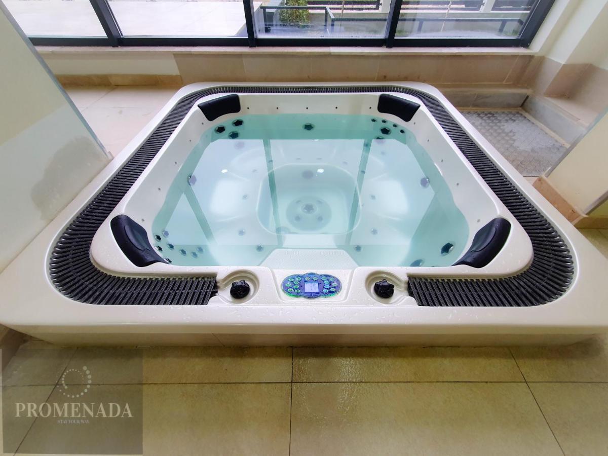 Coral Aparthotel Pool & Spa Mamaia Nord Năvodari Buitenkant foto