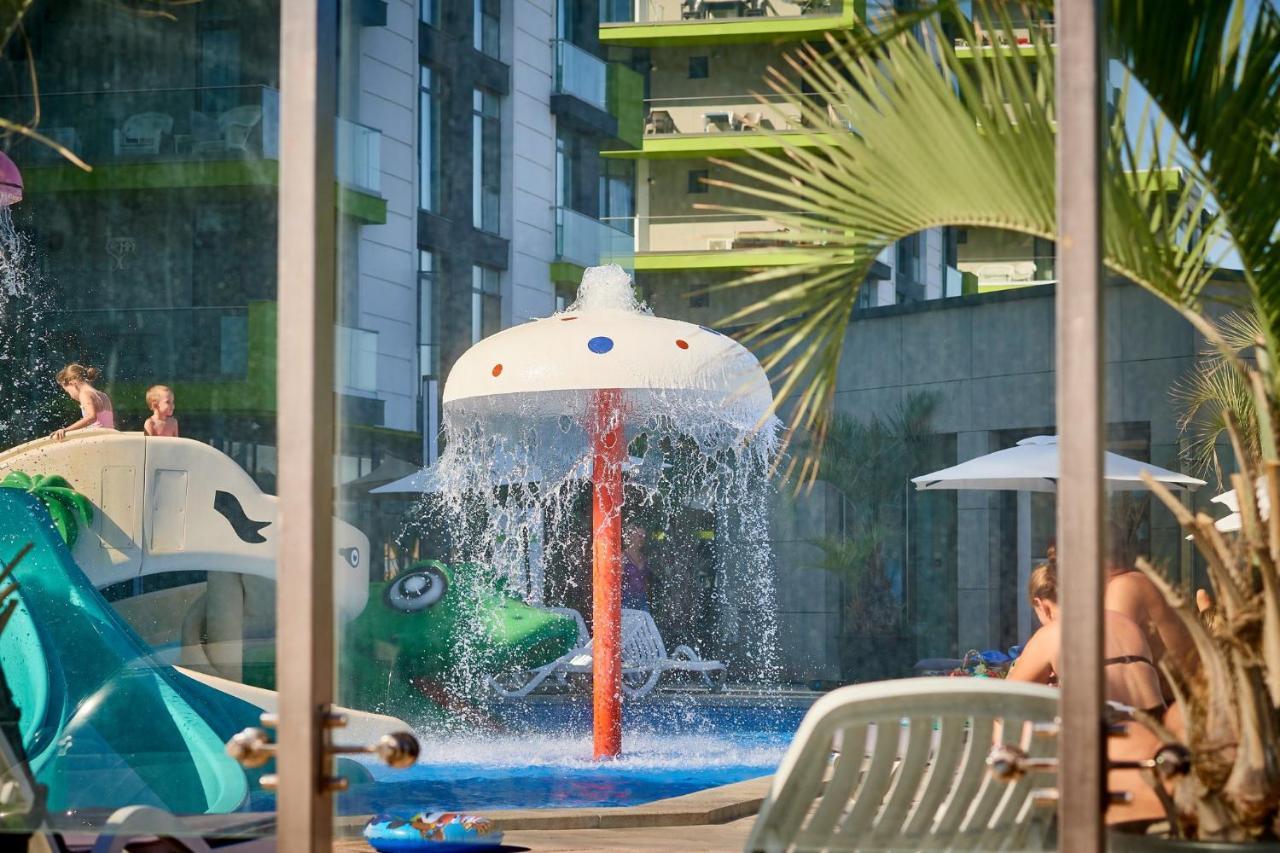 Coral Aparthotel Pool & Spa Mamaia Nord Năvodari Buitenkant foto