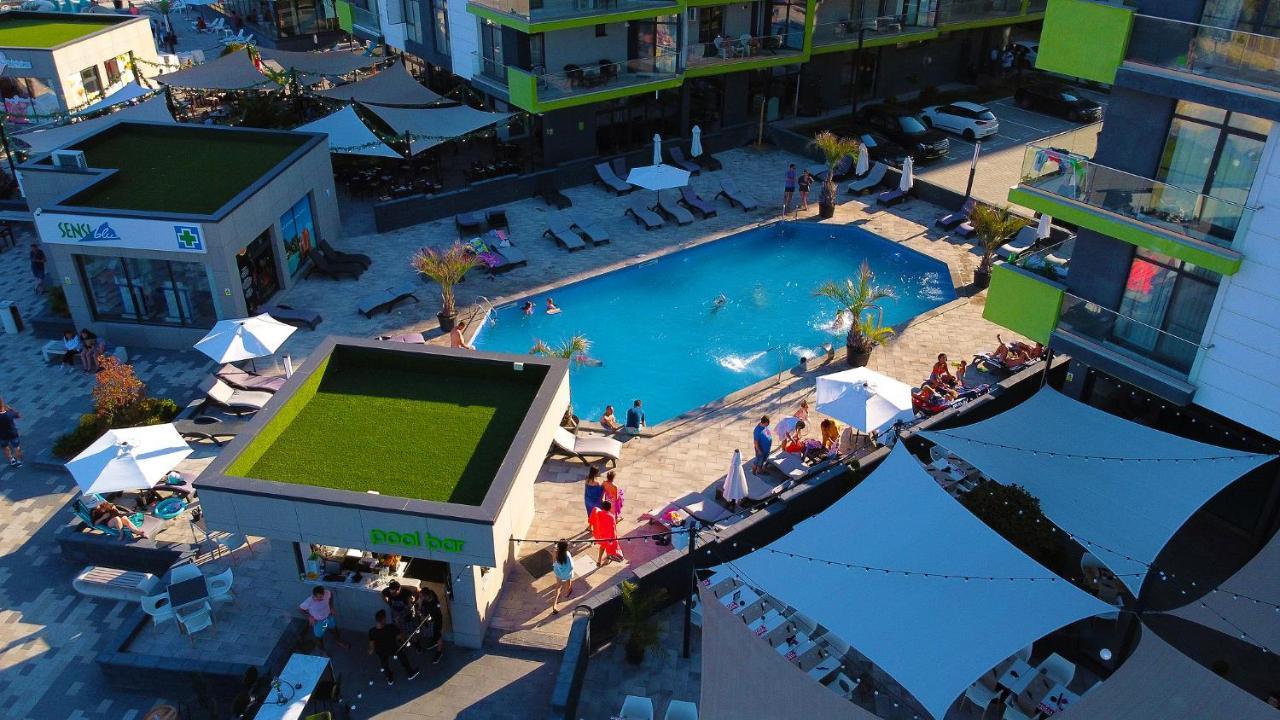 Coral Aparthotel Pool & Spa Mamaia Nord Năvodari Buitenkant foto